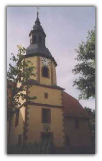 Die St.Trinitatis Kirche in Roßdorf
