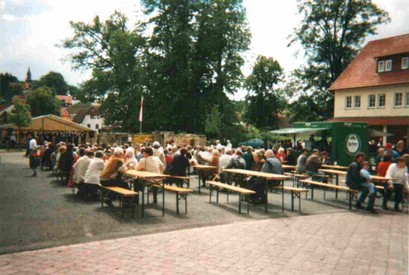 Parkfest auf dem Dorfplatz 2000